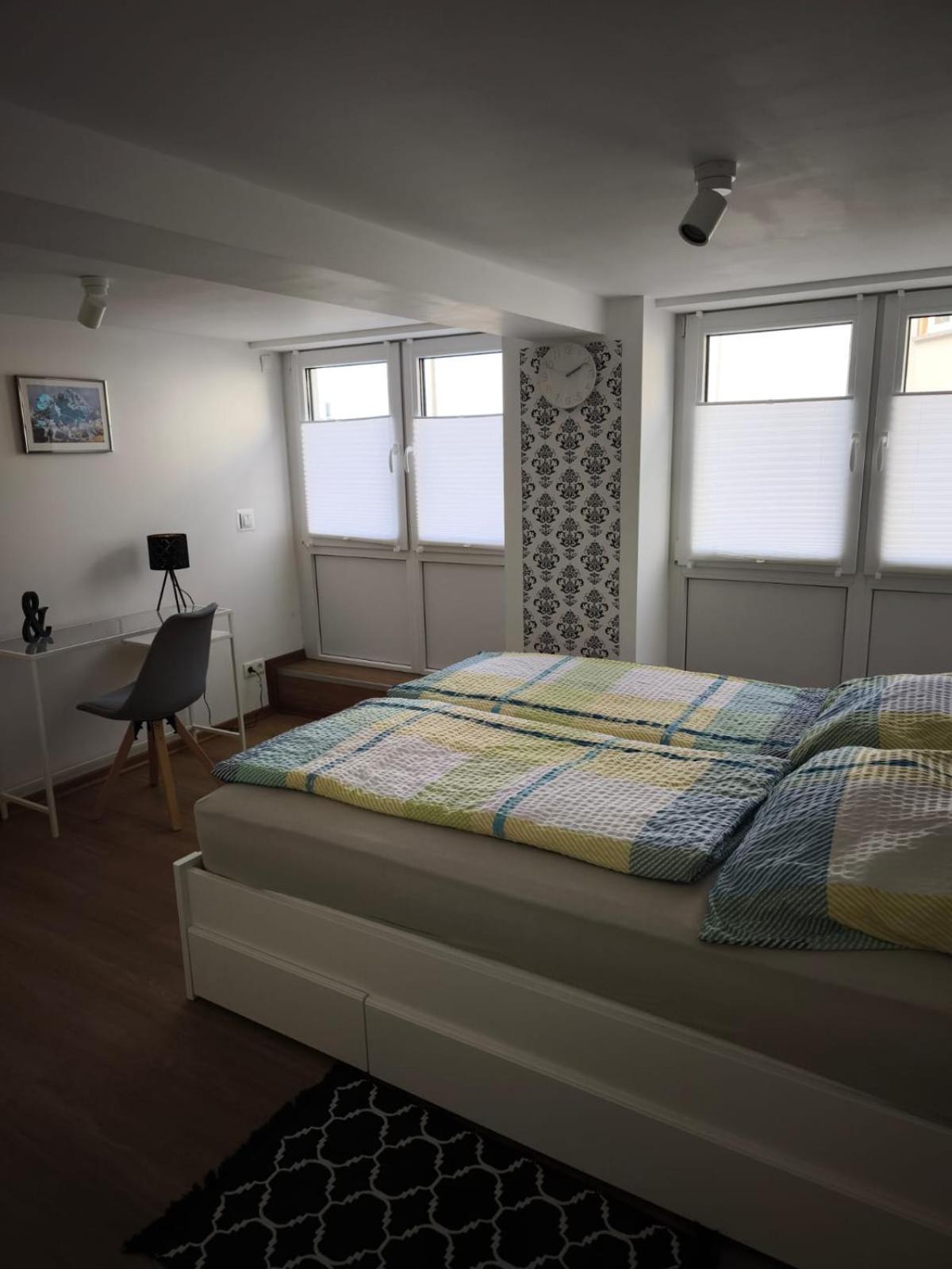 In Muelheim-kaerlich Apartment *